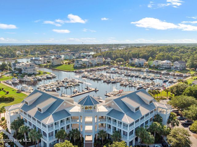 4418 Polly Gully Court SE, Southport, NC 28461