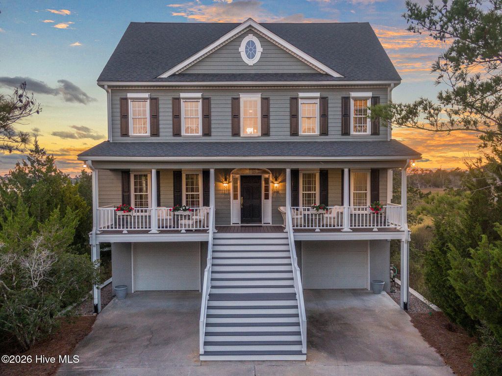 Image 3 of property listing at 4418 Polly Gully Court SE, Southport, NC 28461