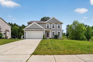 7067 Glenmeadow Court, Grand Blanc, MI 48439