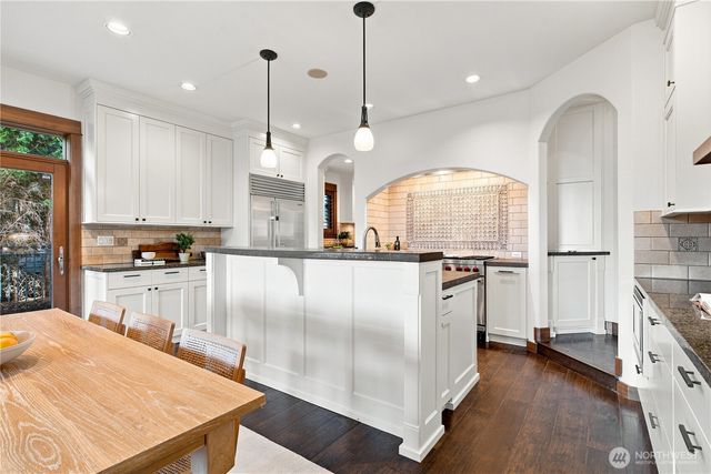 328 10th Avenue W, Kirkland, WA 98033