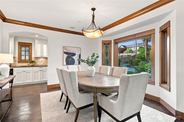 328 10th Avenue W, Kirkland, WA 98033