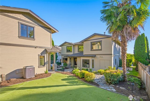 328 10th Avenue W, Kirkland, WA 98033