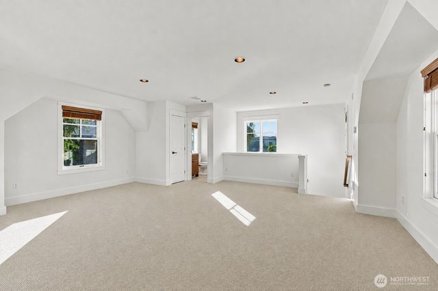 328 10th Avenue W, Kirkland, WA 98033