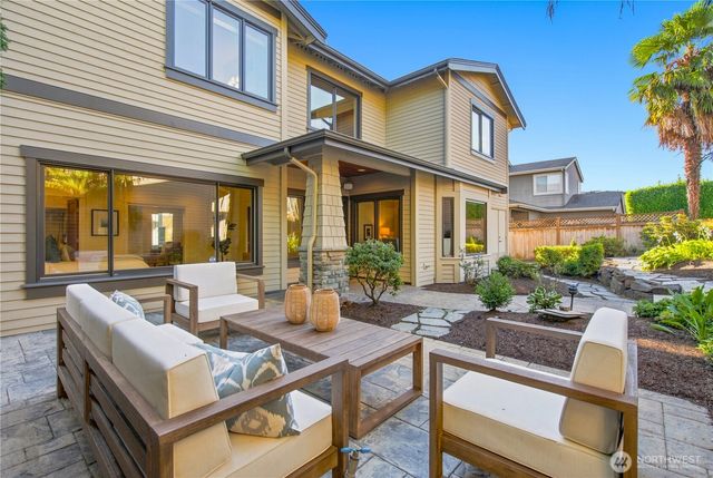 328 10th Avenue W, Kirkland, WA 98033