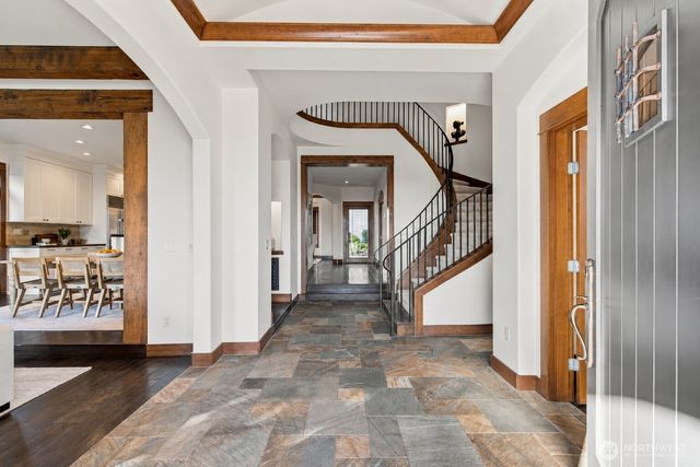 328 10th Avenue W, Kirkland, WA 98033