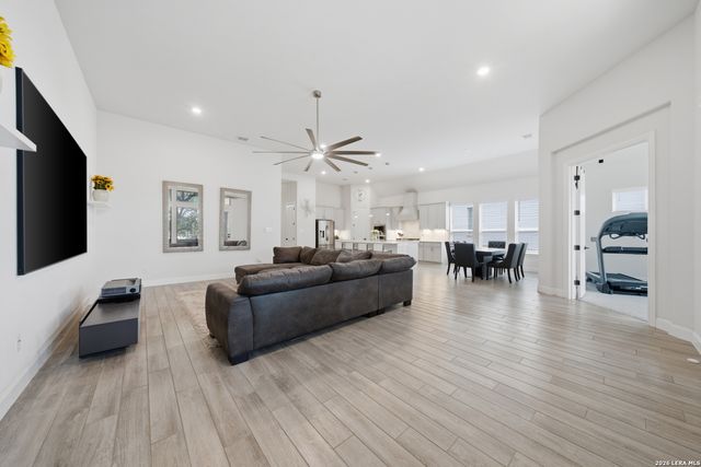 122 Huntwick, San Antonio, TX 78006
