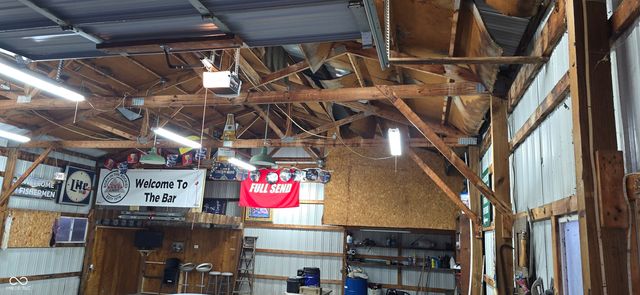 10671 E State Road 7, Columbus, IN 47203