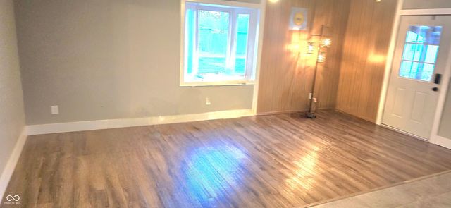 10671 E State Road 7, Columbus, IN 47203