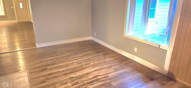 10671 E State Road 7, Columbus, IN 47203