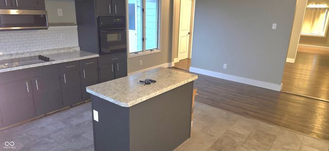 10671 E State Road 7, Columbus, IN 47203