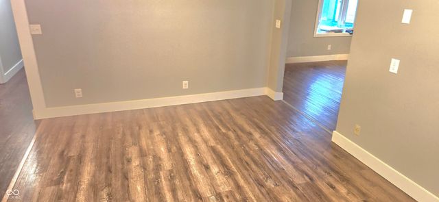 10671 E State Road 7, Columbus, IN 47203