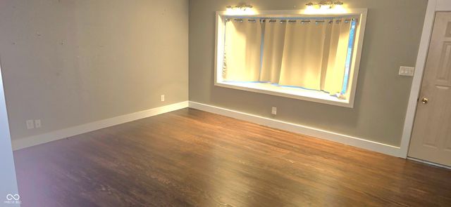 10671 E State Road 7, Columbus, IN 47203