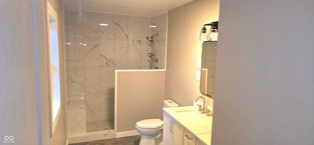 10671 E State Road 7, Columbus, IN 47203