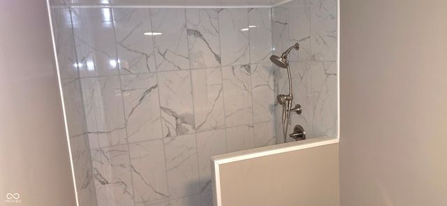 10671 E State Road 7, Columbus, IN 47203