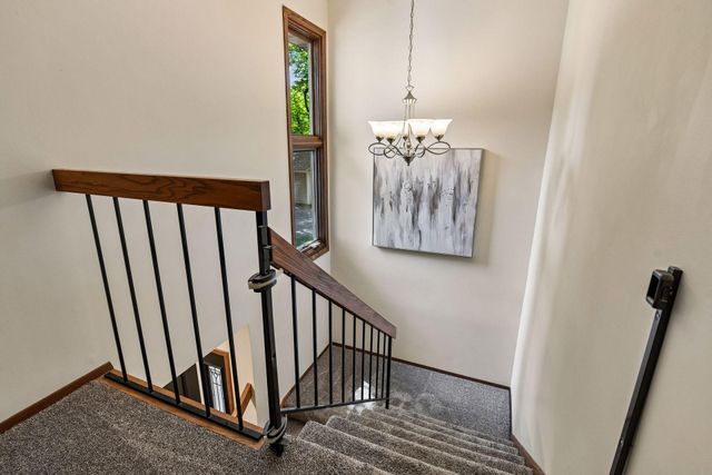 8823 Basswood Road, Eden Prairie, MN 55344