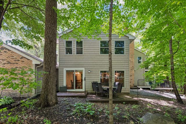 8823 Basswood Road, Eden Prairie, MN 55344