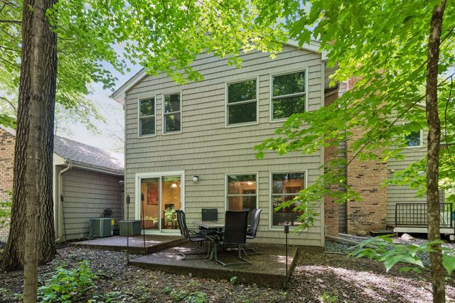 8823 Basswood Road, Eden Prairie, MN 55344