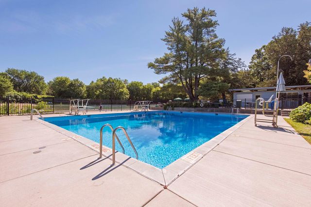 8823 Basswood Road, Eden Prairie, MN 55344