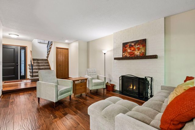 8823 Basswood Road, Eden Prairie, MN 55344