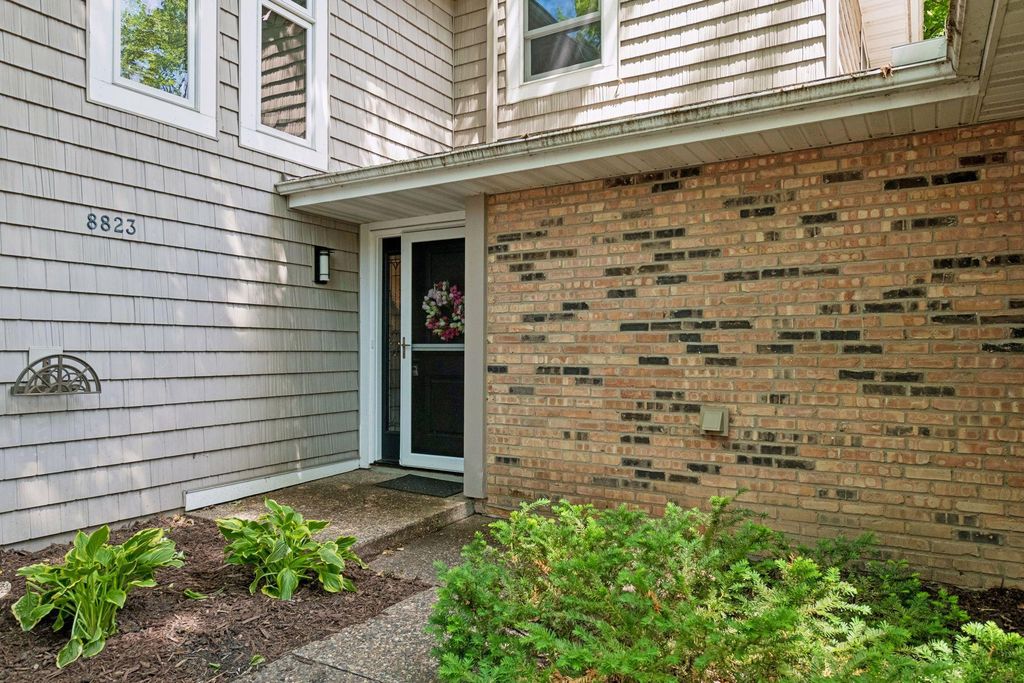 8823 Basswood Road, Eden Prairie, MN 55344 — photo 4