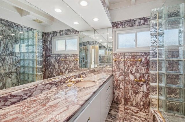 114 HIGH DRIVE, Laguna Beach, CA 92651