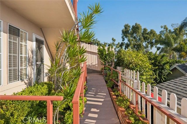 114 HIGH DRIVE, Laguna Beach, CA 92651