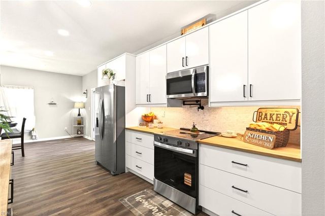 1034 Hannah ST, Norfolk, VA 23505