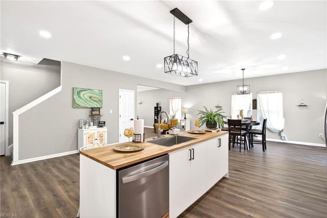 1034 Hannah ST, Norfolk, VA 23505