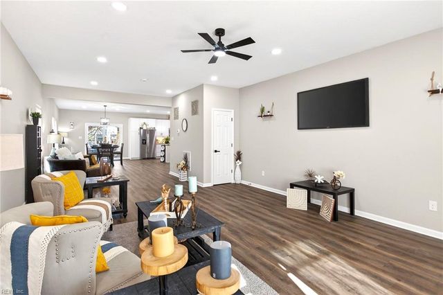 1034 Hannah ST, Norfolk, VA 23505