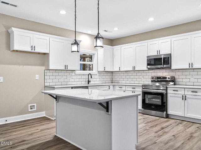 1099 Woodridge Trail, Sanford, NC 27332