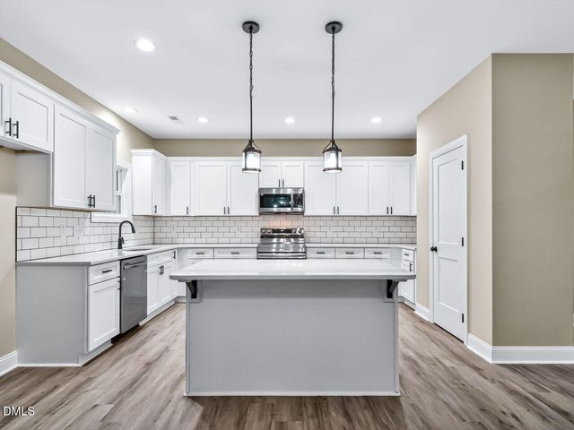 1099 Woodridge Trail, Sanford, NC 27332