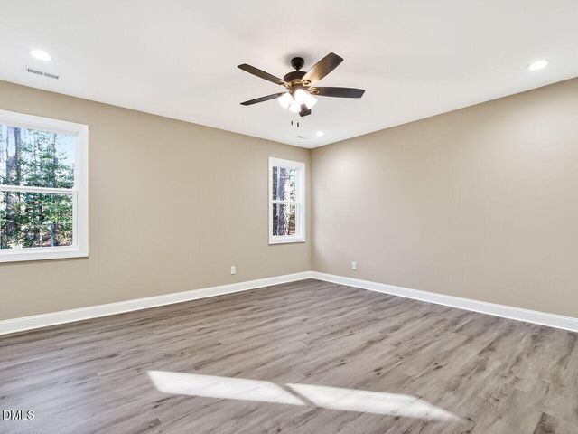 1099 Woodridge Trail, Sanford, NC 27332