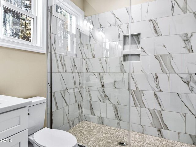 1099 Woodridge Trail, Sanford, NC 27332