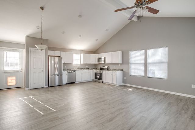 606 S Aquilla Street, Itasca, TX 76055