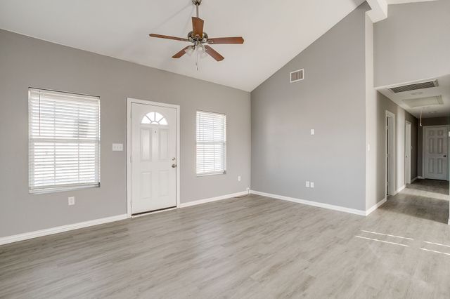 606 S Aquilla Street, Itasca, TX 76055