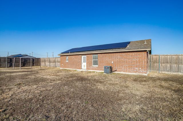 606 S Aquilla Street, Itasca, TX 76055