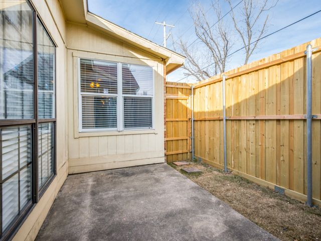4646 Carr Street, The Colony, TX 75056