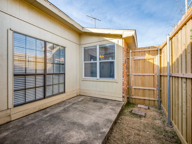 4646 Carr Street, The Colony, TX 75056