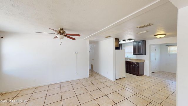 370 GWINNETT Road, Orange Park, FL 32073