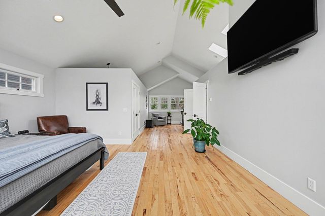 17145 9th Avenue N, Plymouth, MN 55447