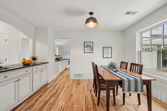 17145 9th Avenue N, Plymouth, MN 55447