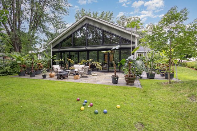 17145 9th Avenue N, Plymouth, MN 55447