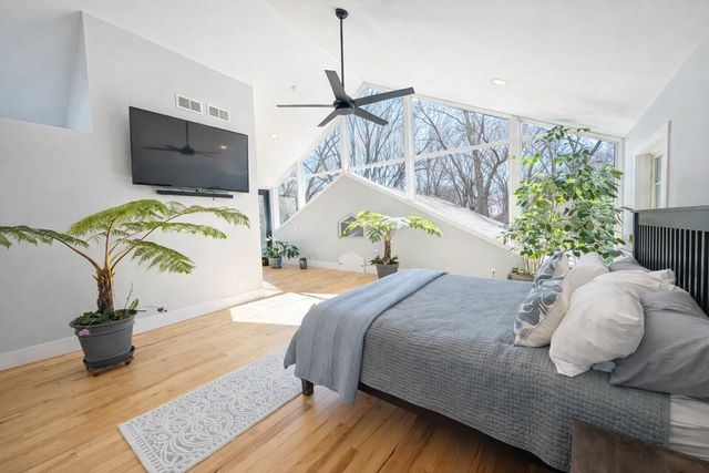 17145 9th Avenue N, Plymouth, MN 55447