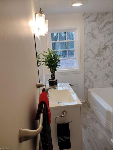 424 Auburndale Street, Winston-salem, NC 27104