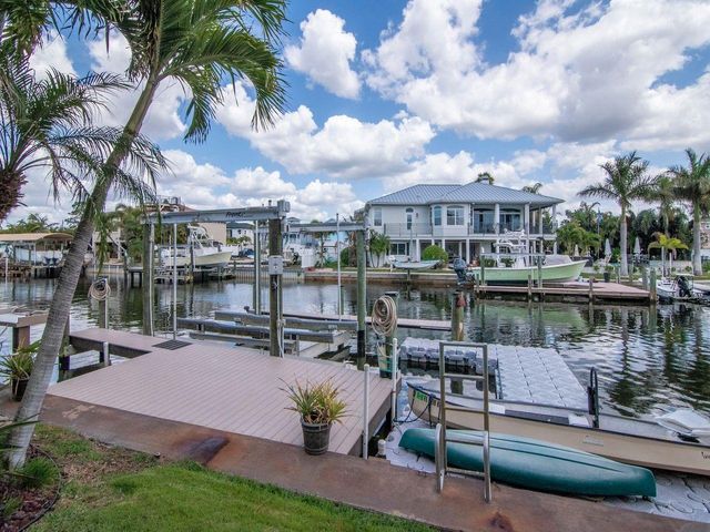 507 DRIFTWOOD DRIVE E, Palm Harbor, FL 34683