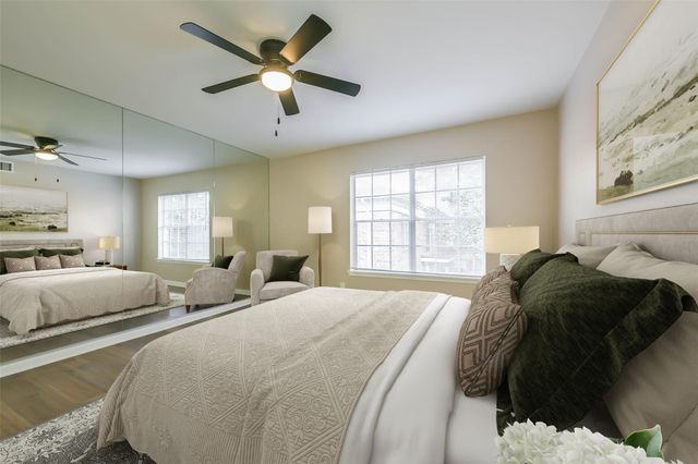 2824 Briarhurst Drive 24, Houston, TX 77057