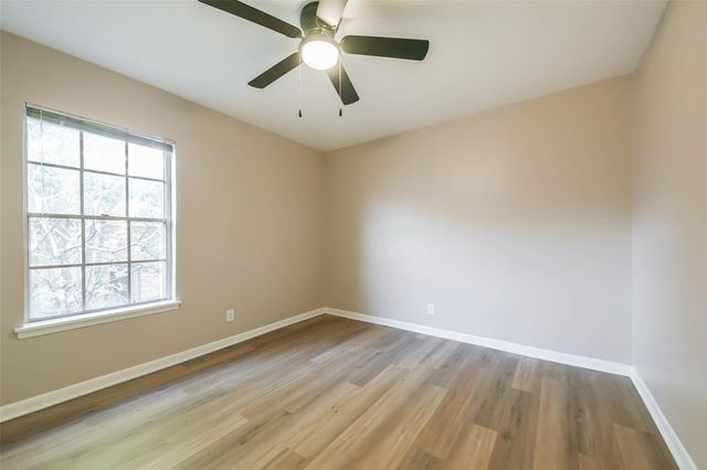 2824 Briarhurst Drive 24, Houston, TX 77057