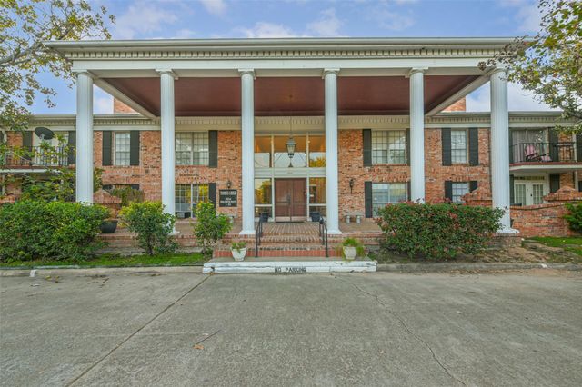 2824 Briarhurst Drive 24, Houston, TX 77057