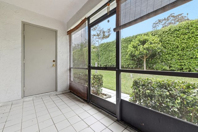 120 Sunshine Boulevard, Royal Palm Beach, FL 33411