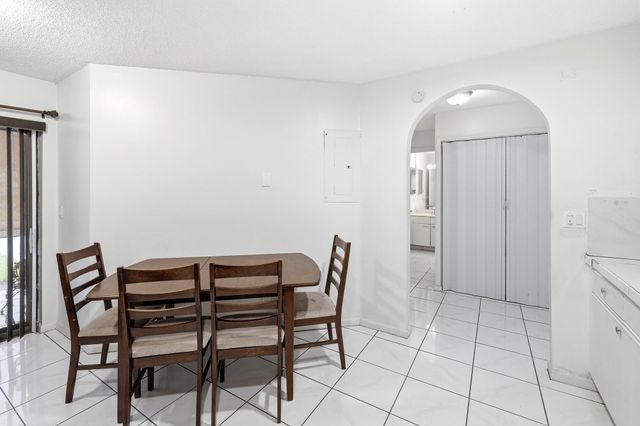 120 Sunshine Boulevard, Royal Palm Beach, FL 33411